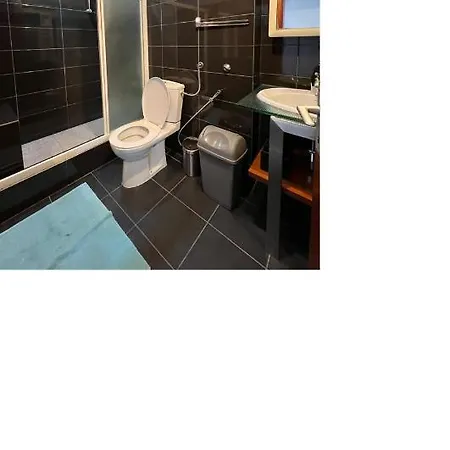 Lisbon Area, 2 Bedroom With Ocean View Apartament